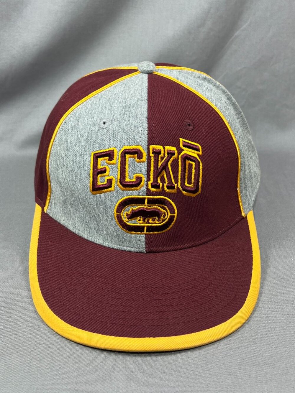 Vtg Ecko Unltd Pinwheel Fitted 7 3/4 Hat Maroon Streetwear Rhino Flag Tag Y2K